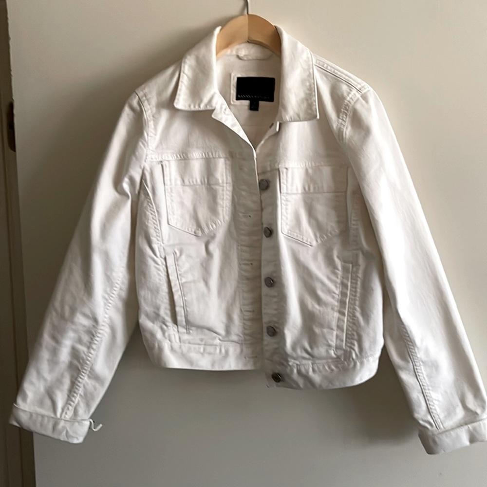 Banana Republic white jean jacket. Size small.